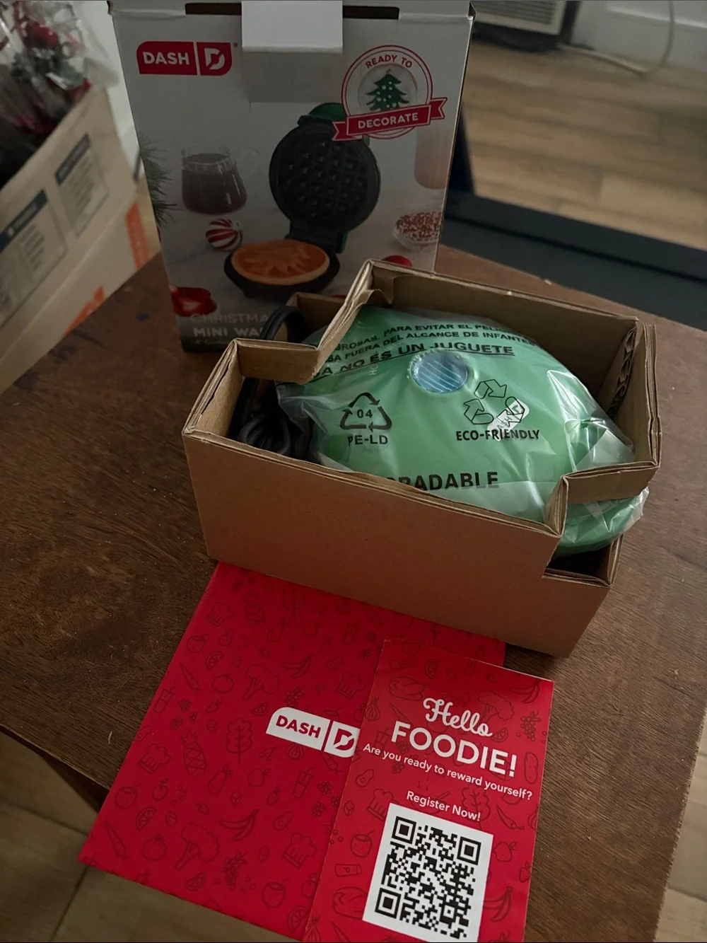 Dash mini waffle maker New